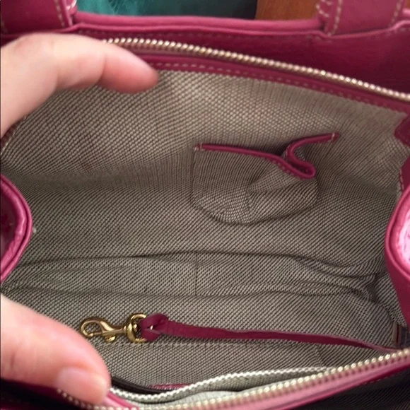 Dooney and Bourke Small Bucket Satchel in pink. Y2K, Barbie style - Picture 7 of 16